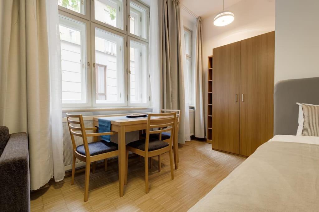 Deluxe Suite In Prime Location Prag Eksteriør billede