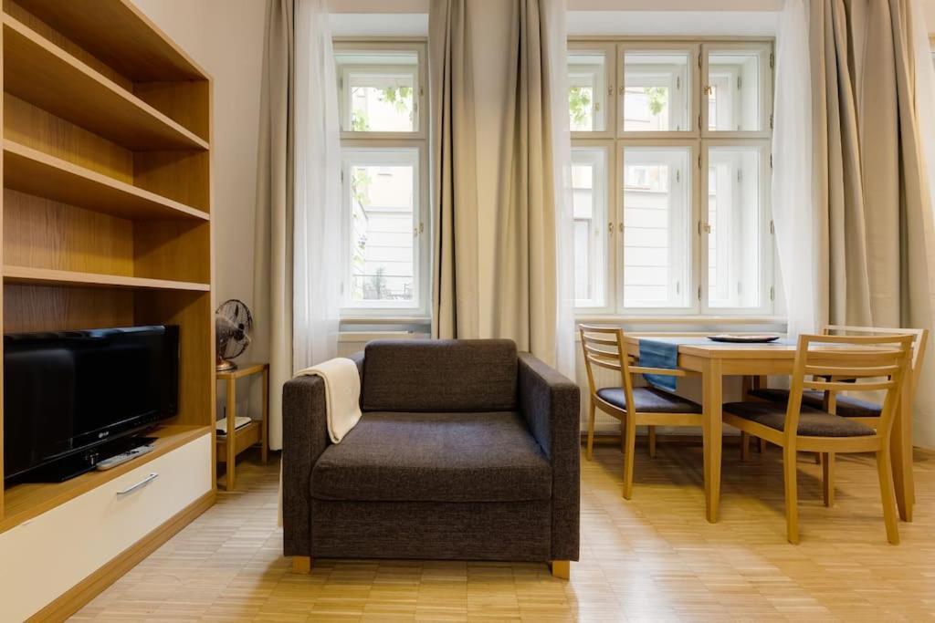Deluxe Suite In Prime Location Prag Eksteriør billede