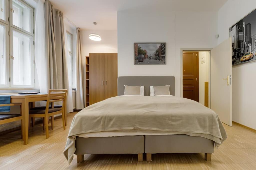 Deluxe Suite In Prime Location Prag Eksteriør billede