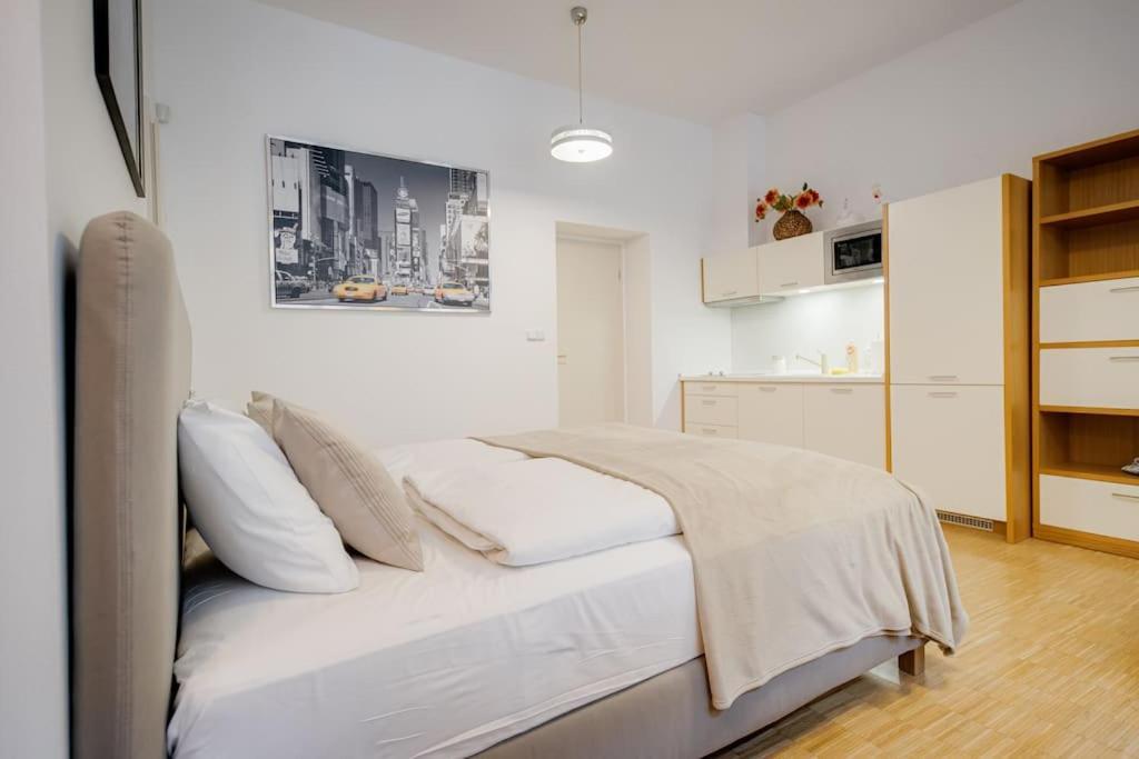 Deluxe Suite In Prime Location Prag Eksteriør billede